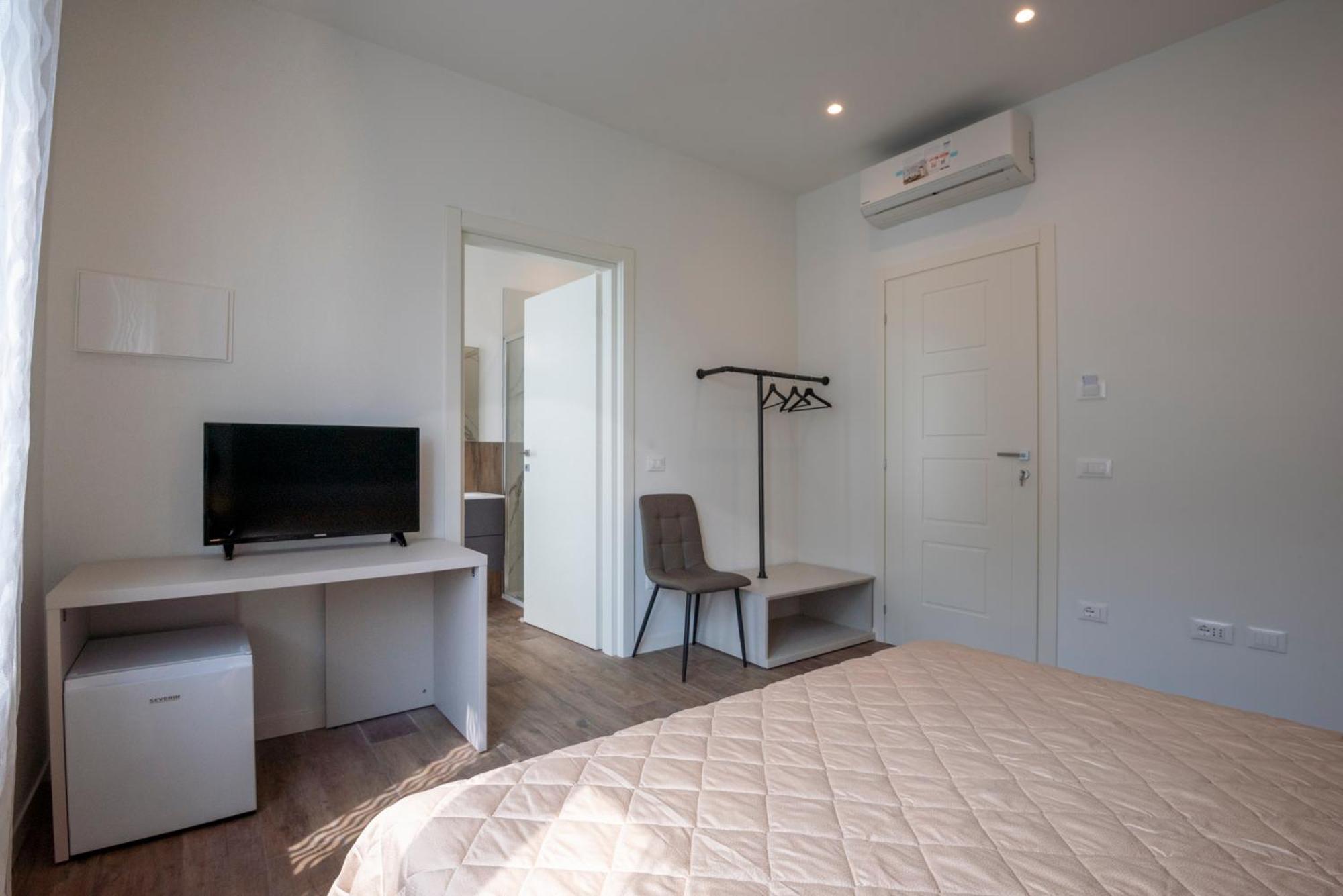 Iarsera Rooms And Apartment Lucca Exterior foto